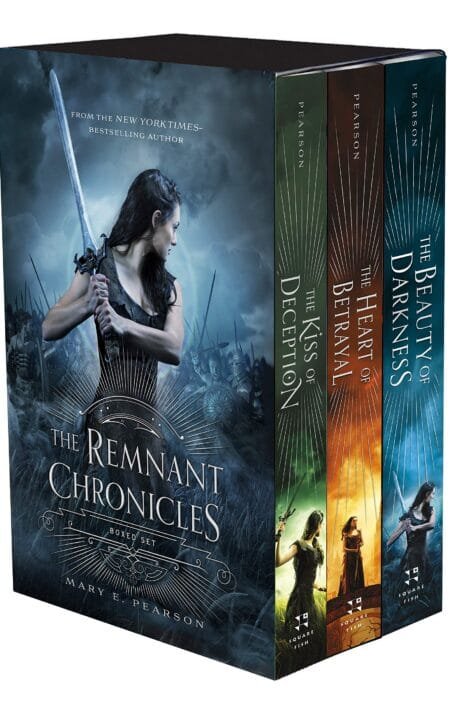 The Remnant Chronicles Boxed Set: The Kiss of Deception, The Heart of Betrayal, The Beauty of Darkness
